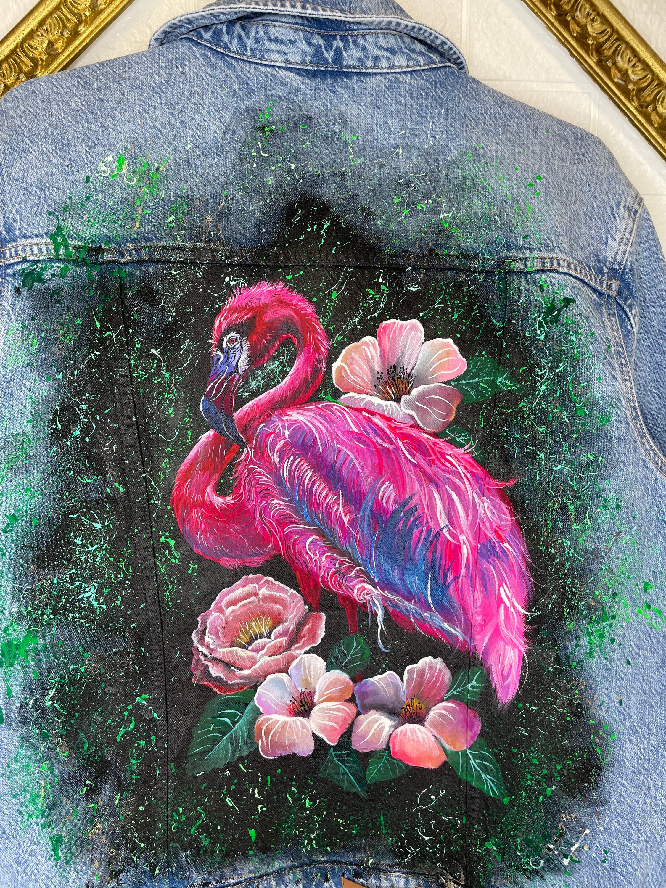 Jeansjacke mit flamingo Clearance
