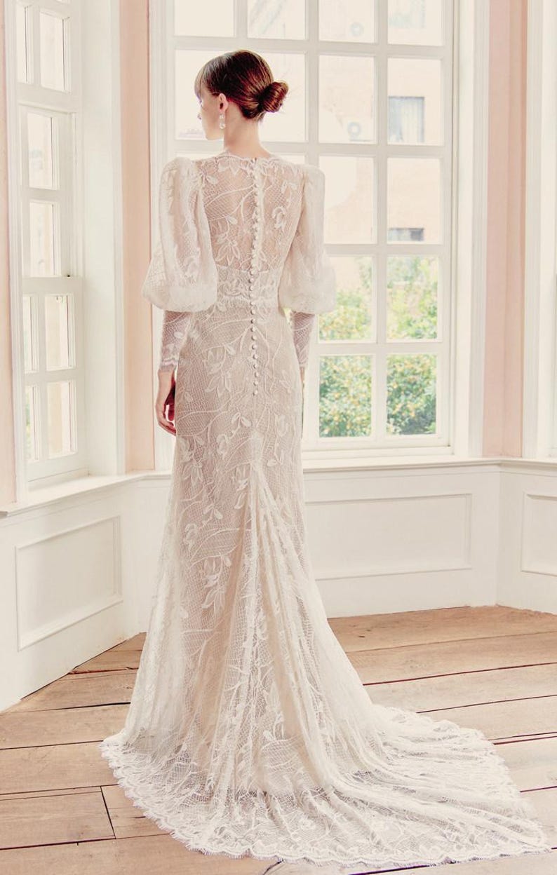 Medieval Sleeves Luxurious Lace Wedding Dress Sublime Lace Vintage ...