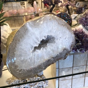White Agate, Geode, Clear Agate, Agate, Healing Crystal, Home Decor, Gift (131)