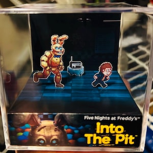 Handgjord Five Nights at Freddy's Spring Bonnie Diorama-kub