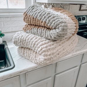 Hand Knit Chunky Blanket, Chunky Knit Blanket, Handmade Chunky Knit Blanket, Baby Blanket, Chunky Baby Blanket, Chenille Knit Blanket