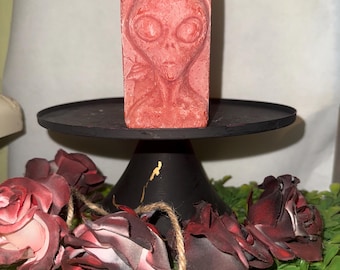 Vela con aroma a extraterrestre: Decoración extraterrestre con limoncillo