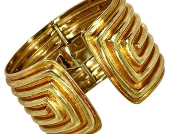 Split Front 18K Gold Vintage Tiffany Hinged Cuff Bracelet 1.75 Inches Wide