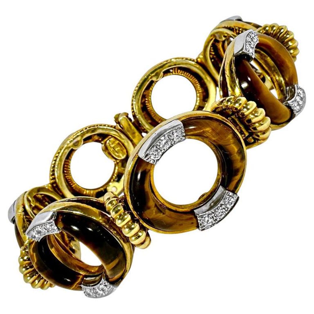 【LA TOUR BRACELET】 Vintage La Triomphe 18K Yellow Gold, Tigers-eye and Diamond