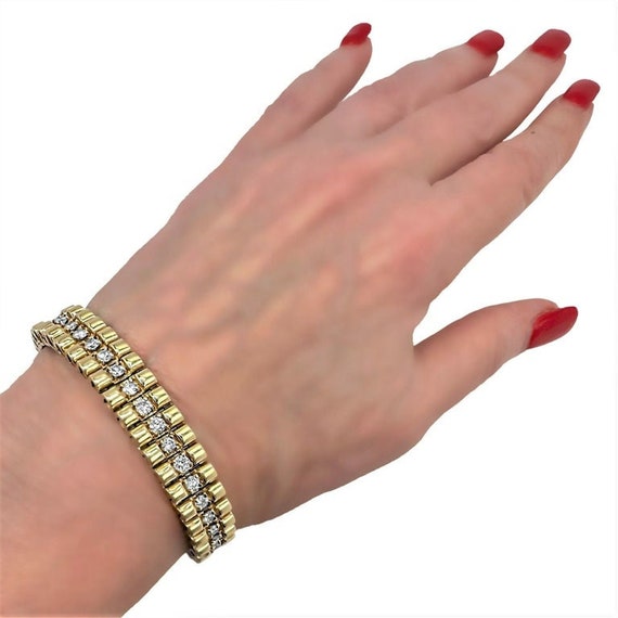 Link Bracelet in 14k Gold and Diamonds - image 9