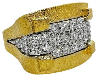 Large Scale 1970s Diamond Platinum and Gold Cocktail Ring 8.5carats Total