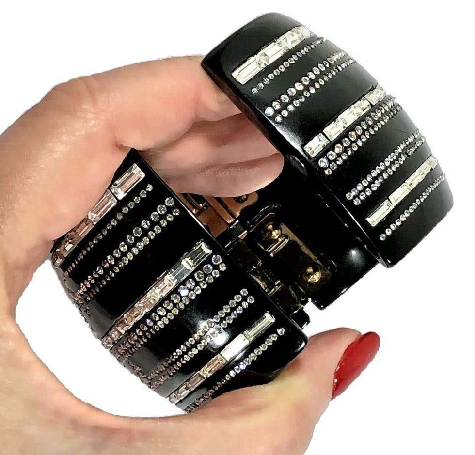 希少　CHANEL バングル 希少】 シャネル ココマーク バングル シルバー｜Yahoo!フリマ