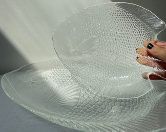 Glass Serving Platters Embossed Fish designSet of 31 large & 2 small 