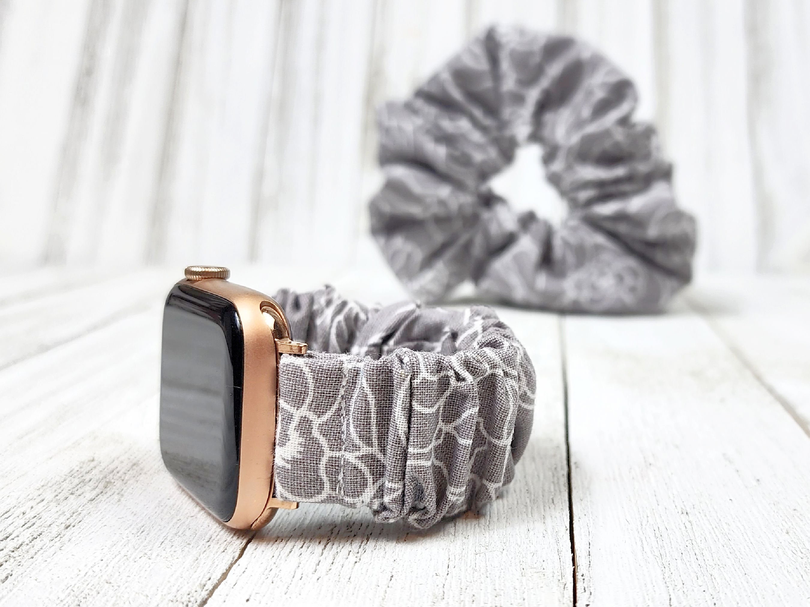 Fitbit versa xl band top