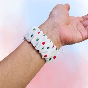 Polkadot Scrunchie Apple Watch Band: Handmade Cotton Fabric 4) White