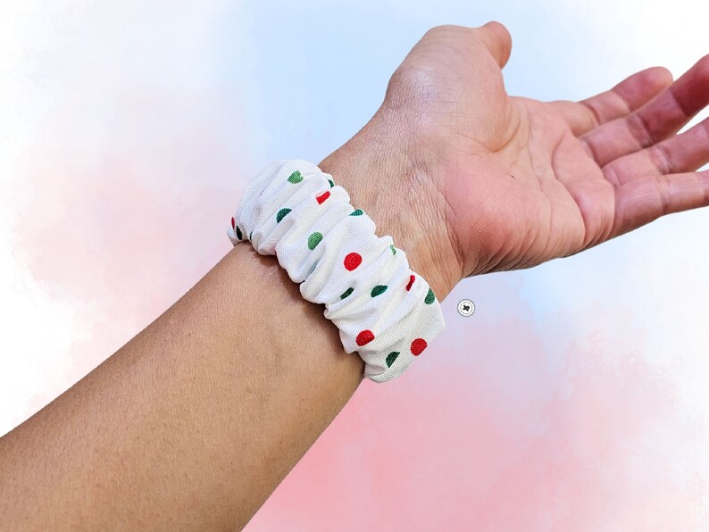 Polkadot Scrunchie Apple Watch Band: Handmade Cotton Fabric 4) White