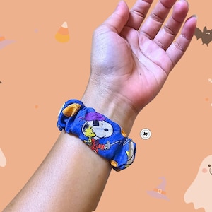Halloween White Beagle Dog Scrunchie Watch Band for Apple Watch Fitbit Charge5 Sense Versa 22mm Samsung Ultra 20mm Fossil Gizmo Garmin Q7