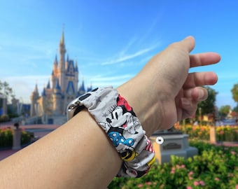 Patriotic Mouse Scrunchie Apple Watch Band: Handmade Cotton, Zipper Pocket Option