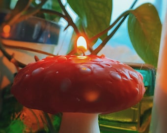 Mushy Candle | Toadstool | Cottagecore | Fairycore | Mushroom | Fungi | soy wax