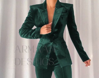 Green Velvet Suit for Women, Two Piece Set, Chic Formal Wear, Trendy Ensemble.