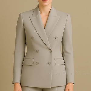 Women’s Light Grey Double Breasted Suit, Formal Business Outfit, Wedding Suit, Grey Wedding Suit, Grey Classic Formal Pantsuit for Women