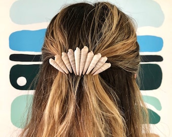 Mermaidcore large shell hair clip barrette for a beach wedding or mermaid costume