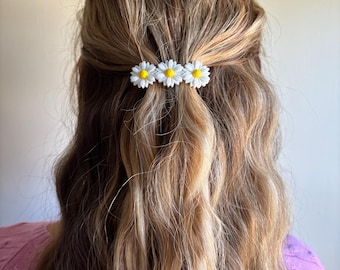 White daisy flower handmade hair clip barrette, flower girl accessory
