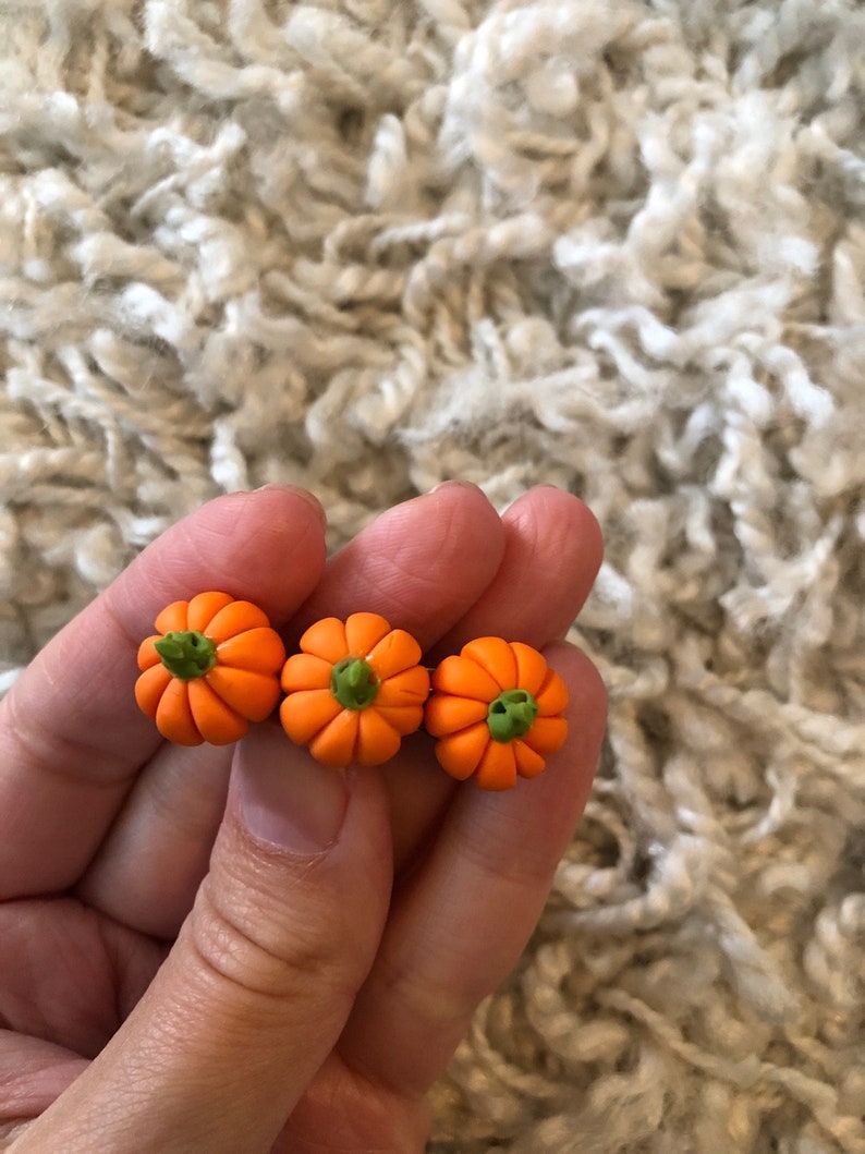 Mini pumpkin hair clip barrette, handmade fall Halloween hair clip french barrette image 4