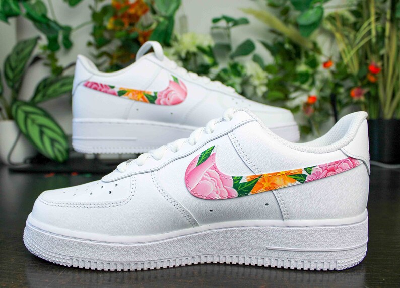 Custom simple de fleurs sur airforce 1 sneaker nike baskets personnalisées à la mains image 4