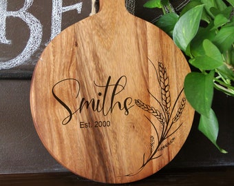 Round Engraved Cheese Board / Personalized Family Name Gift