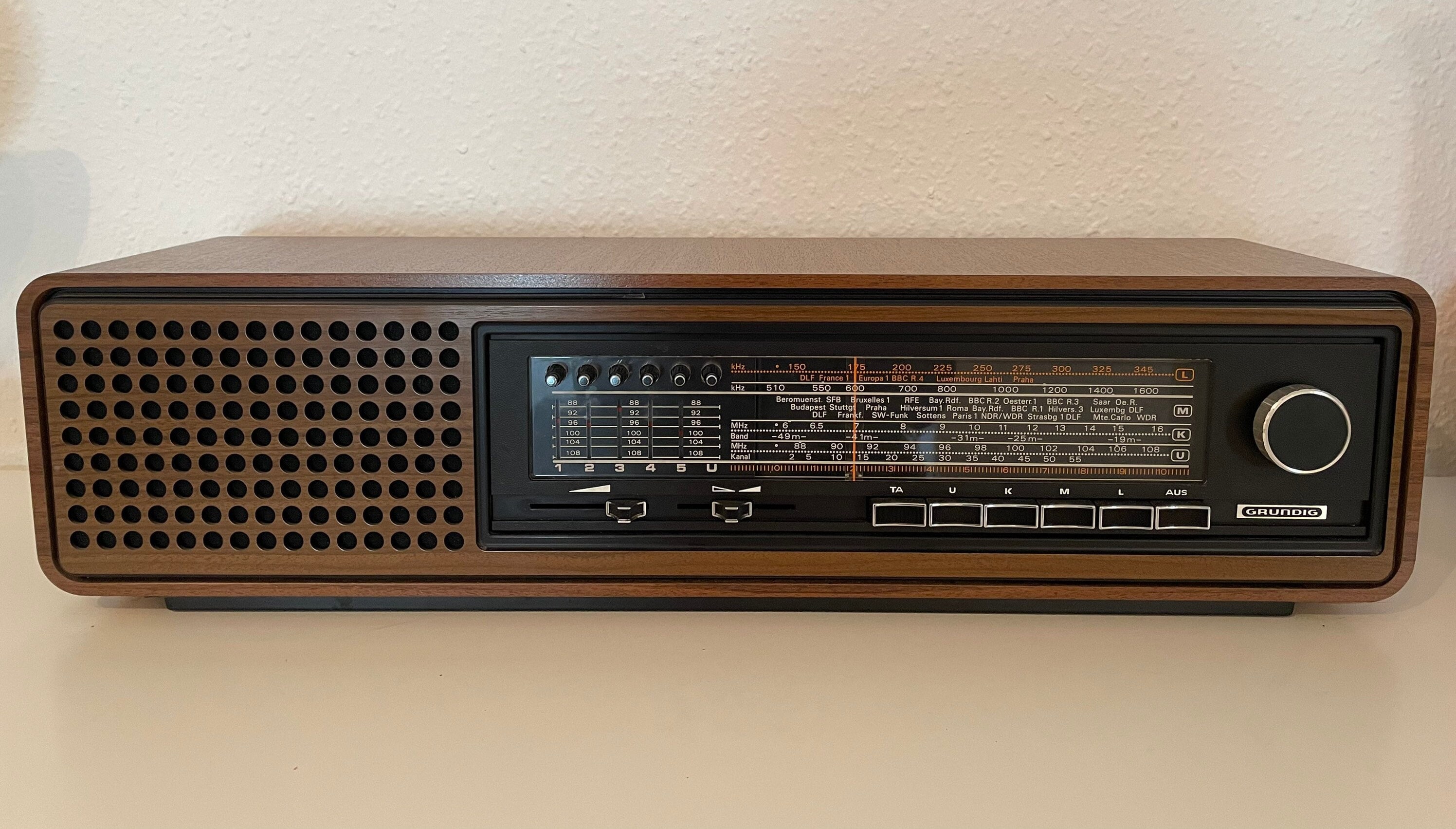 Vintage Mid Century Grundig Radio, W. Germany, 1960s - Etsy