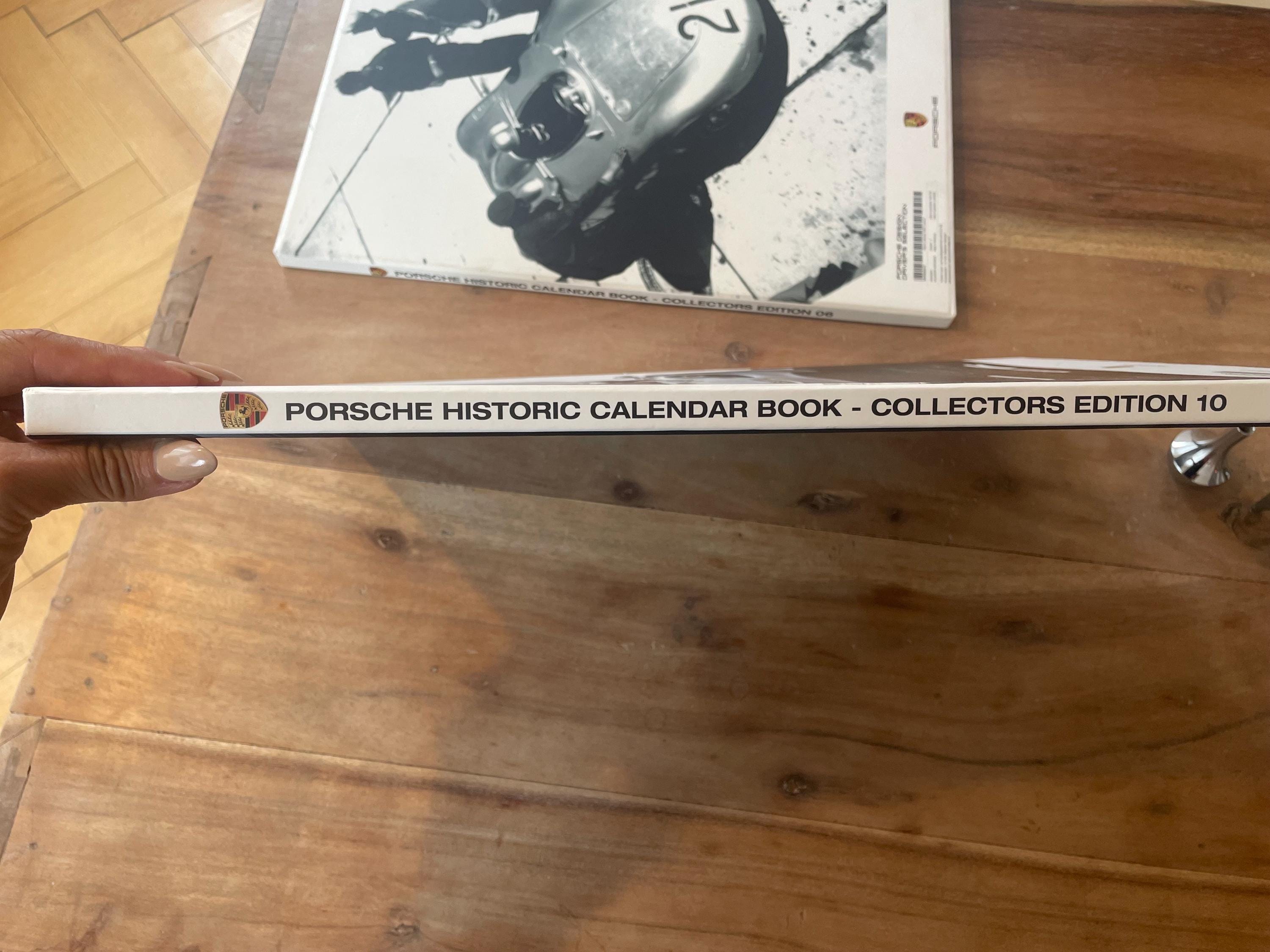 新品未開封Porsche HISTORIC Calendar Book 2010 新品未開封Porsche HISTORIC Calendar Book 2010
