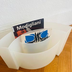 Kartell magazine holder - Etsy 日本