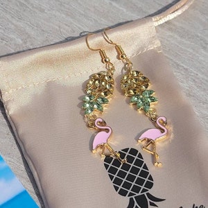 Upside Down Pineapple with Flamingo Earrings, Flamingo Summer Earrings, Swinger Earrings for the Summer, Beach Earrings, Cruise Earrings