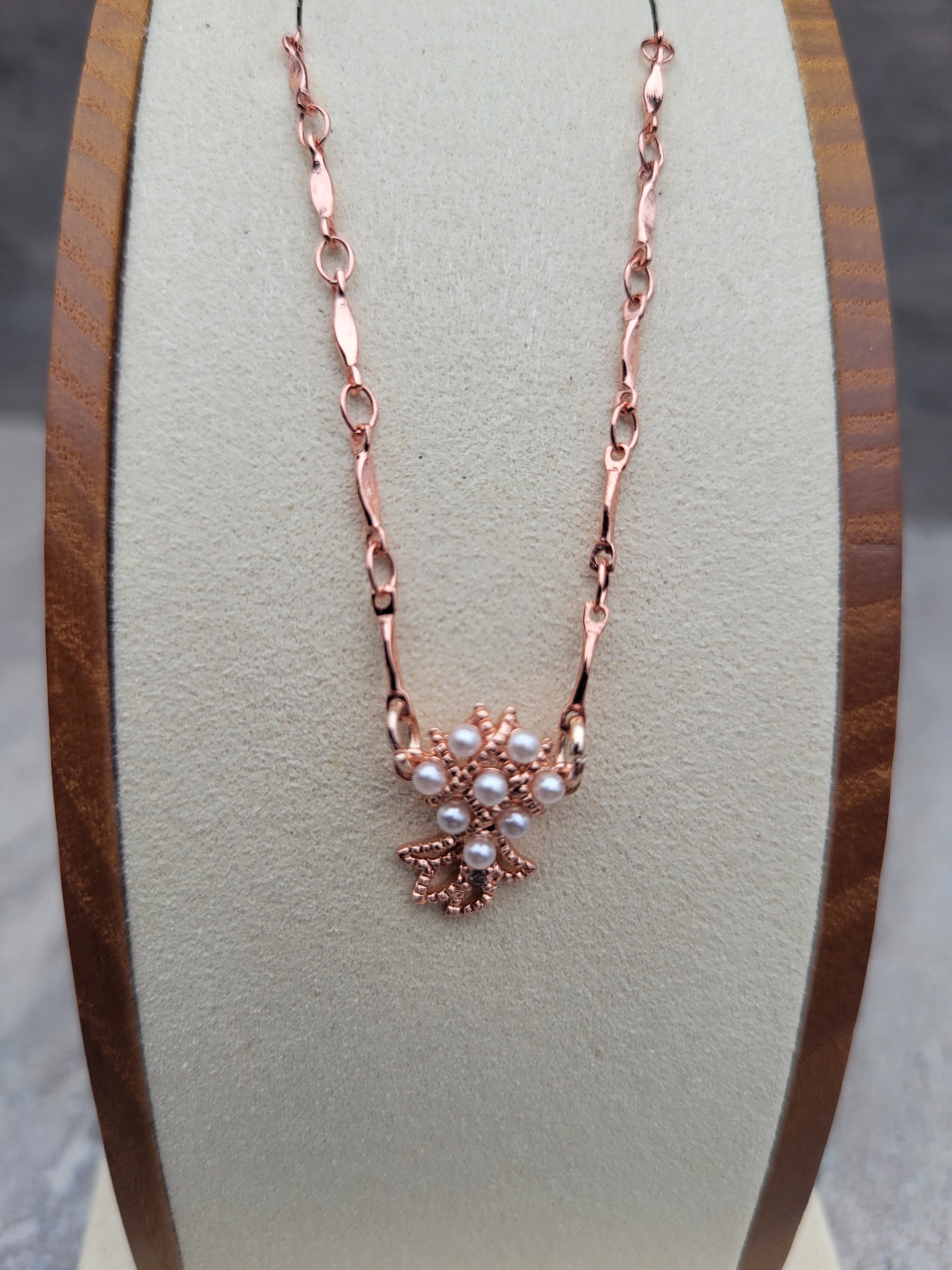 Upside Down Pineapple Pendant - Pineapple Necklace, Lifestyle Swinger Pineapples 16 Inches / 14K Rose & White Gold