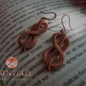 Pendientes de amor infinito
