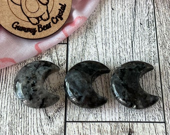 Larvikite Moon Carving / Crescent Moon Carving / Larvikite Carving / Crystal Moon Carving for Grids / Crystal Carving / Flashy Larvikite