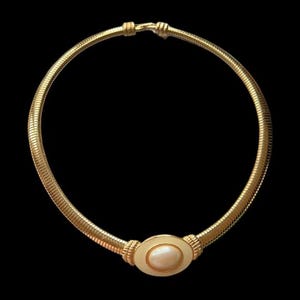 Elegant Vintage Monet Signed Pearl Snake Chain Gold-Tone Choker