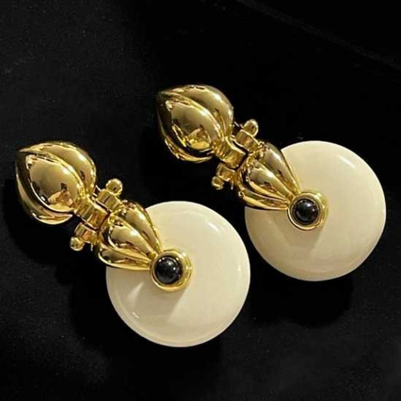 Stunning VTG Signed Joan Rivers Clip-On Earrings