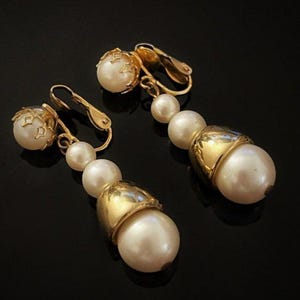 Vintage Pearl Clip On Earrings: Gold Tone Dangle Earrings