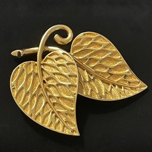 Vintage Boucher Gold Plated Leaves Brooch: Signed Designer Jewelry