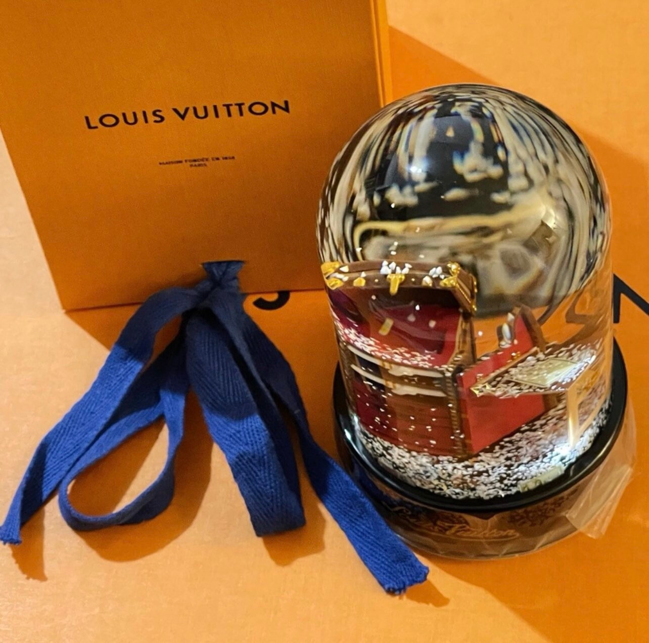 Louis Vuitton Snow Globe Dome in Box VIP Gift New