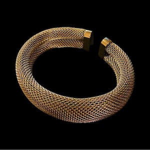 Gorgeous Gold Plated Mesh Bracelet Vintage Gold