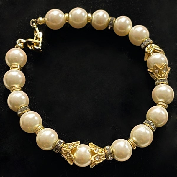 Elegant Vintage Christian Dior Pearl Bracelet