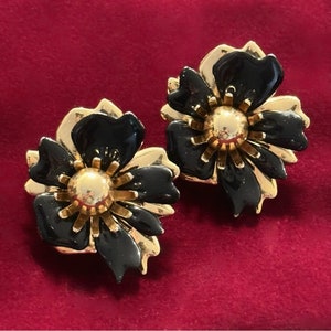 Vintage Sarah Cov Flower Clip-On Earrings