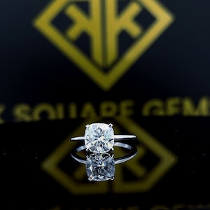 1 Ct To 5 Ct White Cushion Cut Moissanite Ring / Solitaire Moissanite Anniversary Gift For Her / Engagement Ring / Valentine Gift For Love