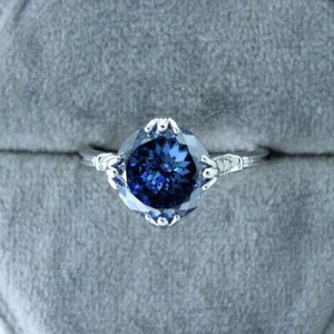 5.10CT Antike Portugieser Schnitt Royal Blau Moissanite Verlobungsring / Weißgoldring / Moissanite Ehering / Fischschwanz Prong, Geschenk für Sie