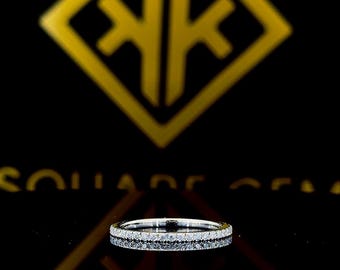 Anello dell'eternità con diamanti creati in laboratorio: anello impilabile in argento sterling