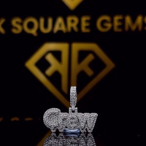 Pingente de hip hop com número personalizado, personalize sua letra da sorte, pingente pequeno de hip hop com número para bebê, pingente de moissanita, joias de hip hop Ice Out
