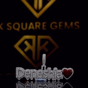 Pingente de Hip Hop com Letra Personalizada e Coração Vermelho, Personalize seu Nome, Pingente Pequeno de Hip Hop, Pingente de Moissanite, Joia de Hip Hop Ice Out