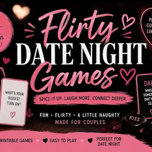 Puede incluir: Un conjunto de cartas de juego para citas nocturnas y dados negros con texto rosa sobre un fondo negro. Las cartas incluyen frases como Truth or Dare, What's your biggest turn on y Whisper something dirty and sexy. El texto incluye Flirty Date Night Games.