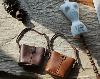 Mini Leather Bucket Bag for Blythe ，Vintage Handbag for 1/6 Scale Dolls