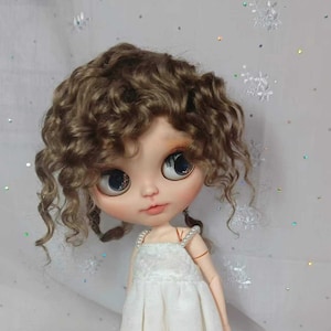 Brown hair blythe doll - Etsy 日本