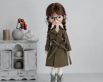 Ein militärgrüner Trenchcoat im Regal-Stil, der für Azone / ob22 / ob24 / Blythe geeignet ist