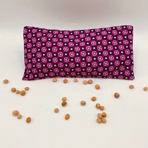 Bouillotte sèche déhoussable au noyaux de cerise 41 Géométrie  violet